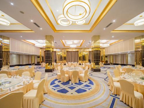Gambar di galeri bagi Crowne Plaza Zhengzhou by IHG di Zhengzhou