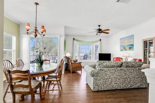 Ocean Views on Fletcher – Photos 3