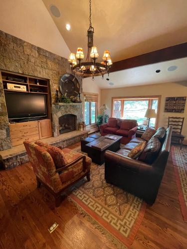 294-E Larkspur Lane – Photos 2