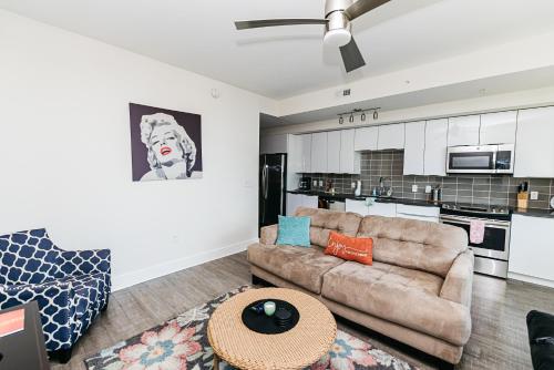 Kuchyň nebo kuchyňský kout v ubytování 1BR Uptown Charlotte Furnished Apartments apts