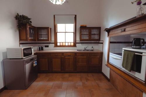 Φωτογραφία από το άλμπουμ του Classic comfort, walk to the CBD σε Dubbo