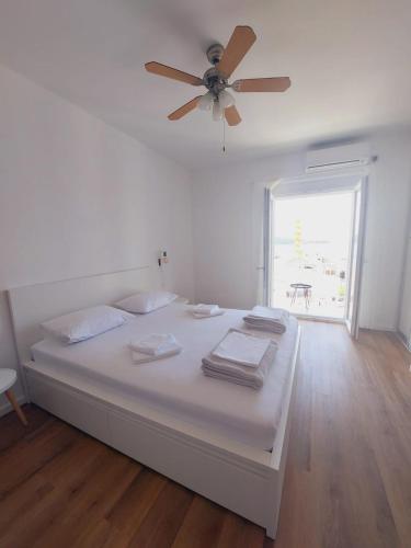 Gallery image of Vinko rooms in Primošten