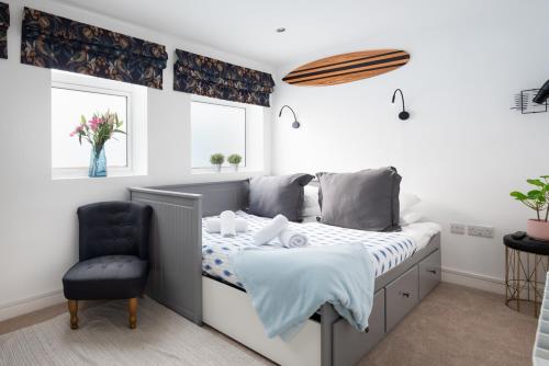 Katil atau katil-katil dalam bilik di TRIG-Private Studio, Courtyard, Walk to Fistral