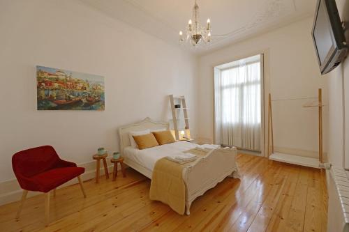 FLH Porto Classic Apartment with Terrace & Parking