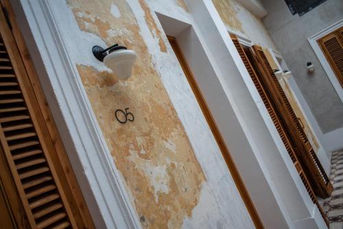 Ένα μπάνιο στο Hotel Casa Allegra Art Suites