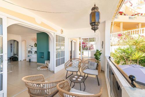 Imagen de la galería de ENCHANTING HOUSE SOUTH TENERIFE, Sea View, en Adeje