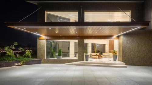 Gambar di galeri bagi Hotel Luxy di Dahej
