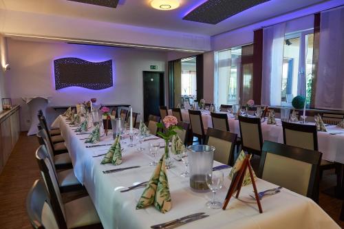 Gallery image of Hotel Restaurant Lindenhof in Biblis