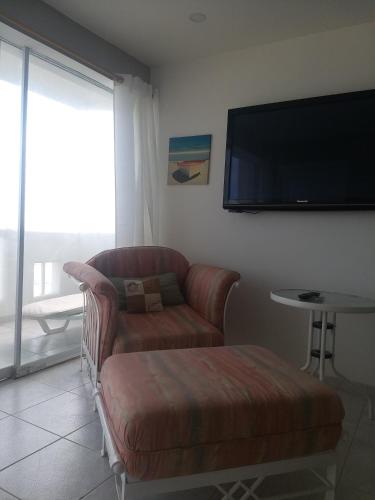Apartment 2E2 on the Beach – Photos 3