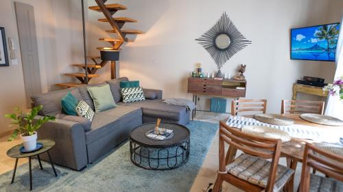 Duplex calme et climatisé au Centre historique