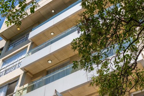an external view of a building at Nido Parque Lincoln in Mexico City