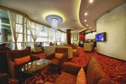 Μια τηλεόραση ή/και κέντρο ψυχαγωγίας στο Lavender Hotel Deira
