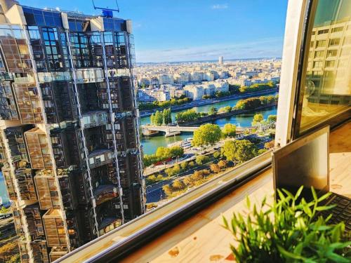 Fotografie z fotogalerie ubytování Paris: Très bel appartement avec vue splendide à proximité de la Tour Eiffel v Paříži