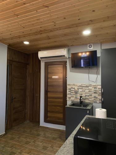 Kuchyň nebo kuchyňský kout v ubytování tbilicity hotel