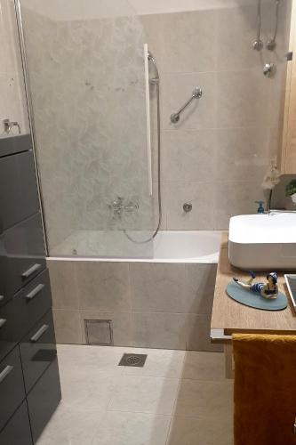Apartments by the sea Rastici, Ciovo - 5234