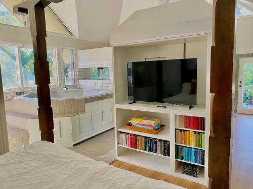 The Treehouse – Photos 5