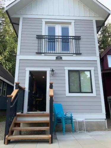 West Coast Getaway 2 Bed Cabin