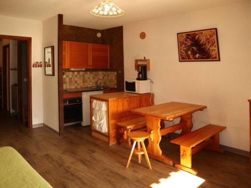 Studio 6 pers, sud, centre station, balcon, accès pistes - FR-1-322-133