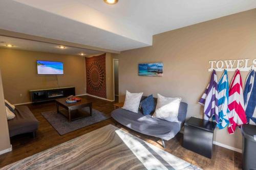 Gallery image of NEW~The Lily Pad~Hot Tub & Sauna getaway in Sioux Falls