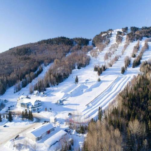 Private Beach, Jacuzzi & Ski – Photos 4