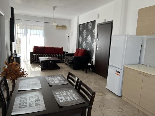 Kali - Thea Spacious 2 BR Penthouse, City View