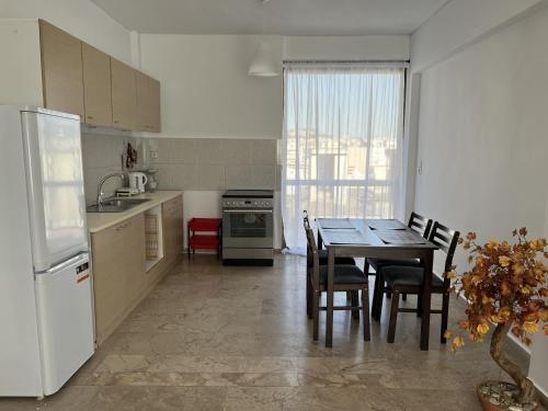 Kali - Thea Spacious 2 BR Penthouse, City View