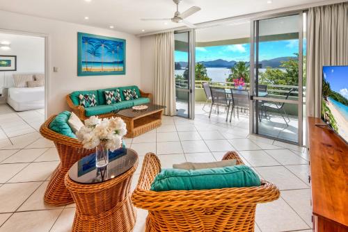 Lagoon Beachfront Lodge 107 on Hamilton Island by HamoRent