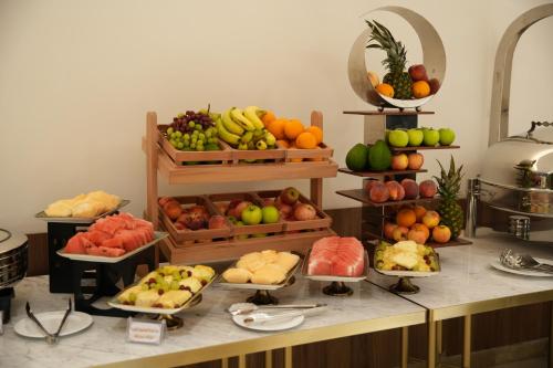 Makanan di atau berdekatan hotel