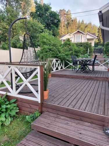 Κήπος έξω από το Arolahti Suite ( Rapojärvi )