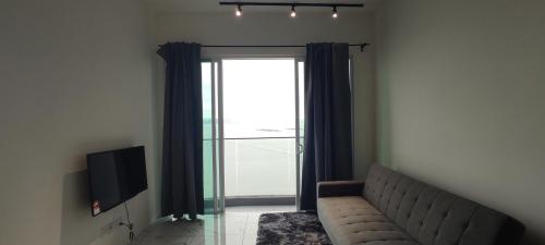 TV/Unterhaltungsangebot in der Unterkunft Infinite Seaview with Penang Bridge Suite with Sunrise up to 11 person
