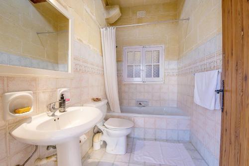 Bilik mandi di Ponderosa Holiday Home