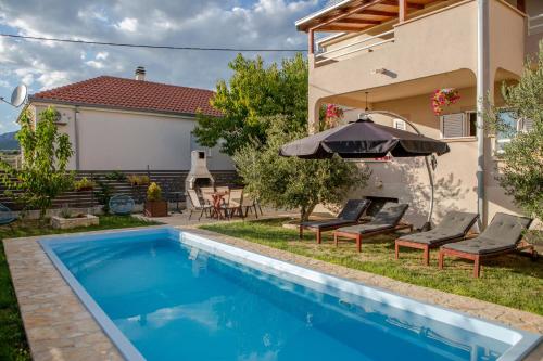 Split Hills Sea View