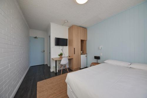Little Coogee Hotel Image