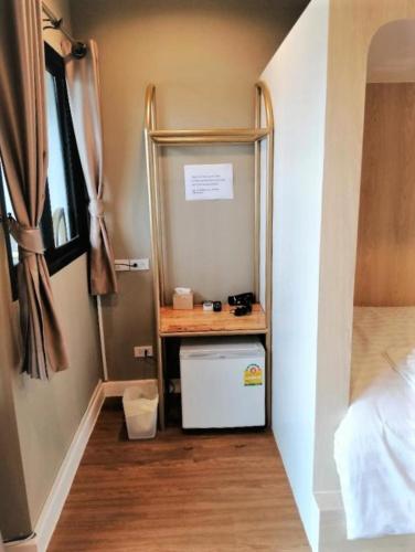 Postel nebo postele na pokoji v ubytování La La Moon Krabi Poshtel'n' Pool