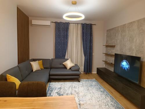 Φωτογραφία από το άλμπουμ του Feels like home στα Τίρανα