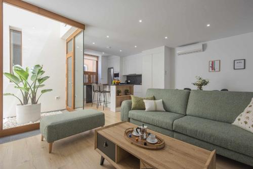 Los Adelantados El Patio Live Canarias