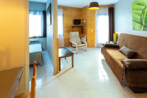  Tetras Pedrous -  Room  picture :    Bath    TV    Kitchenette                            