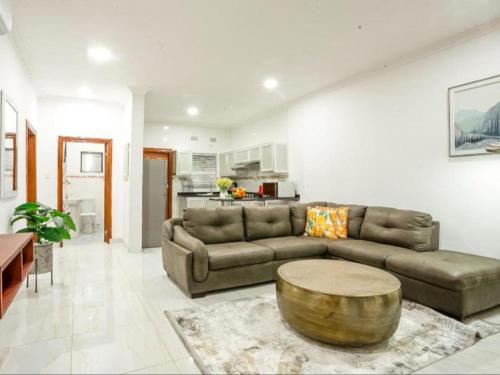 Kuchyň nebo kuchyňský kout v ubytování Pebble View Luxury Apartments