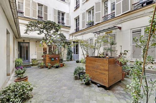 Pick A Flat's Apartment in Opéra - Rue Saulnier