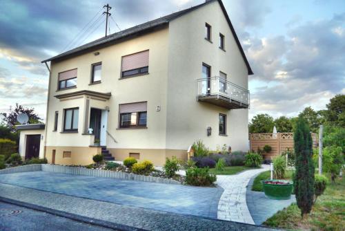 Κήπος έξω από το Rhein - Mosel Quartier 4