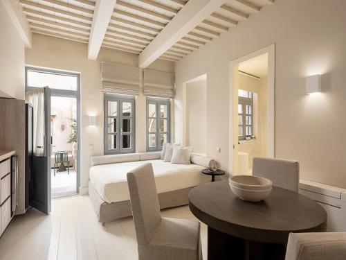 AZADE Chania
