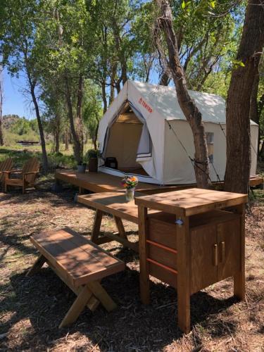 Tentrr Signature Site - Los Pinos River Camp