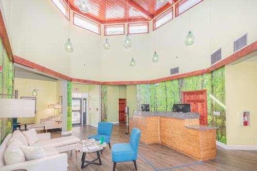 Φωτογραφία από το άλμπουμ του Seven Hills Suites I-10 σε Ταλαχάσι