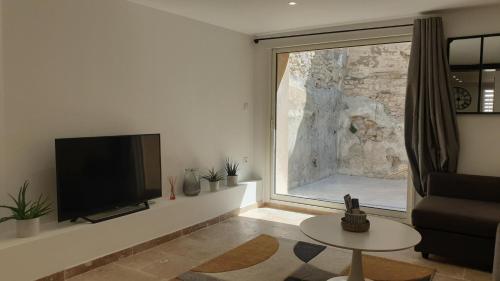 Maison avec cour privée Clim Centre historique