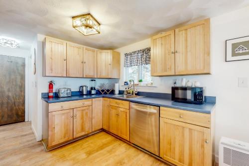 Victory Cottage at NH – Photos 5