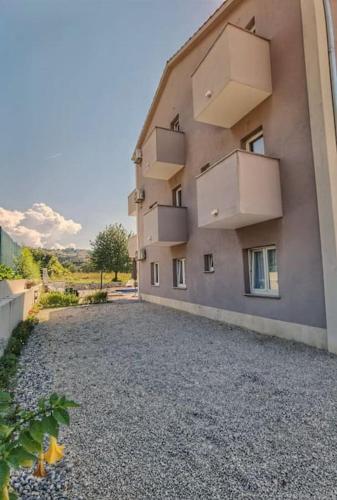 Villa La Famiglia with private heated pool