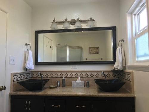 Ένα μπάνιο στο Blue Whale Inn San Clemente Retreat Unit E