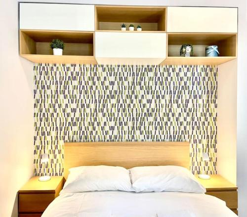Postel nebo postele na pokoji v ubytování Stunning new 1 bedroom apartment in Prague centre