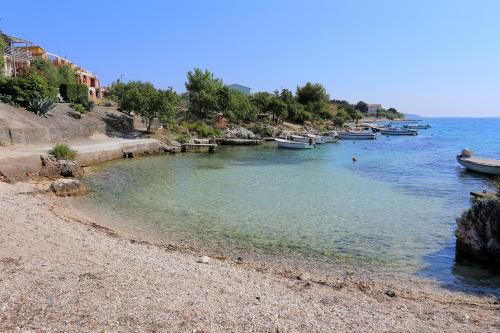 Apartments by the sea Rogoznica - 20158