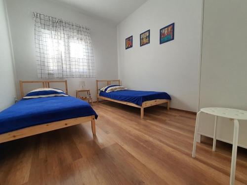 Apartments by the sea Rogoznica - 20158